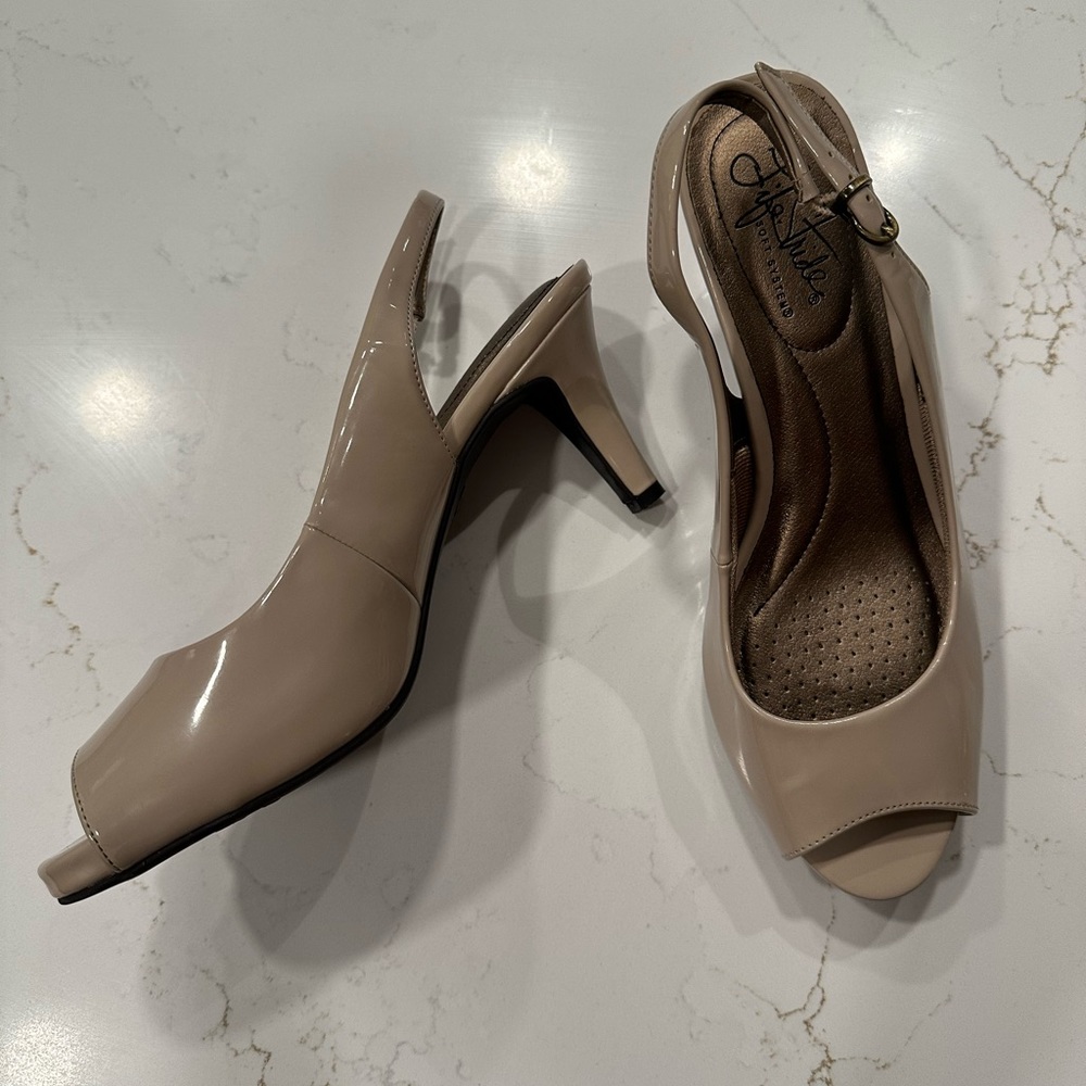Nude/Beige Heels